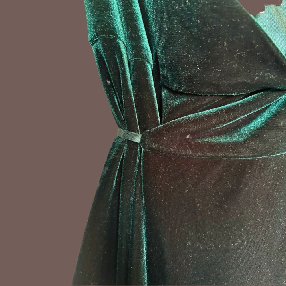 Jenny Yoo Velvet Gown | Emerald Sirencore | Size 8 | Vintage - Picture 3 of 4